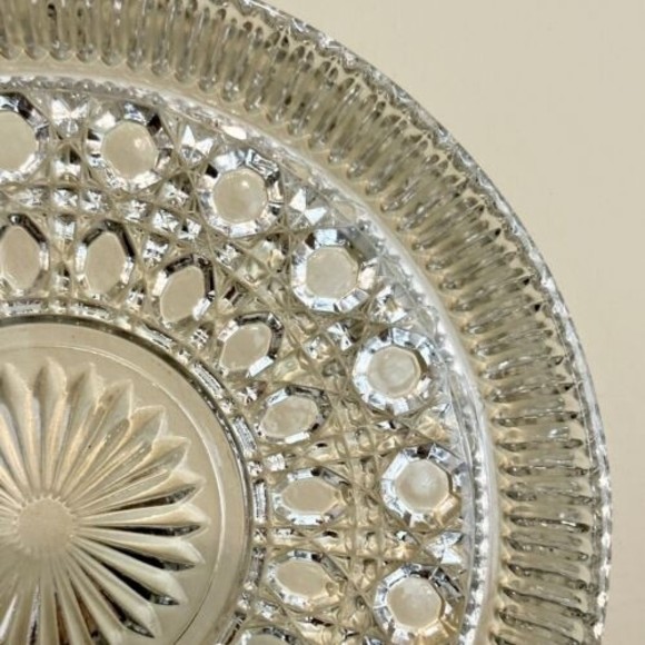 Vintage 1950 Wexford glass designed 9 in platter serve-ware party platter - Picture 3 of 5